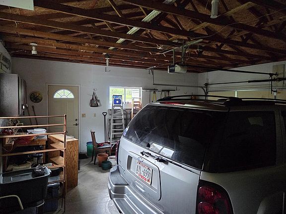 5th image of 4680 W Rutland Road