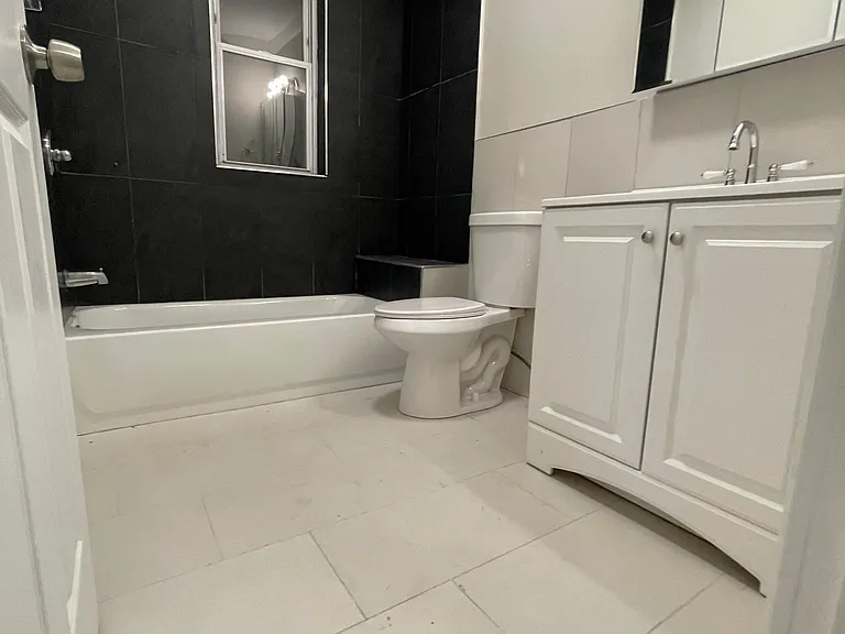 849 S 19th St #1R — Photo 18