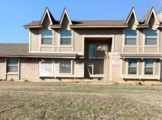 6925 Calender Rd #A & B, Arlington, TX 76001