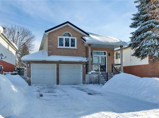 299 Erinbrook Dr, Kitchener, ON N2E 3M2