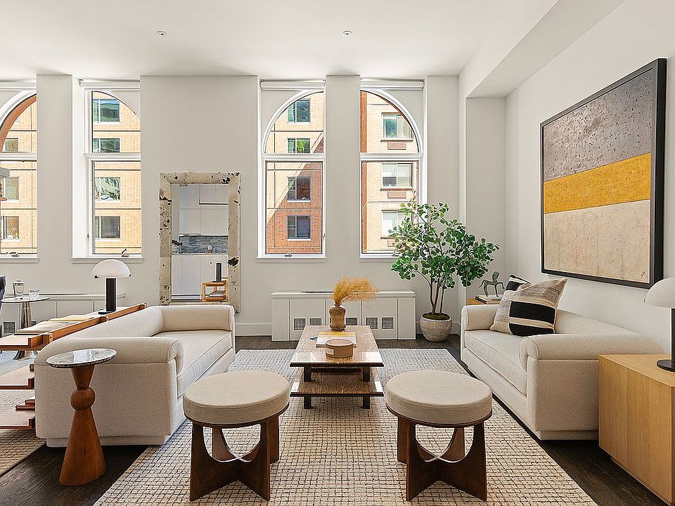 1st image of 125 E 12th St APT 4G