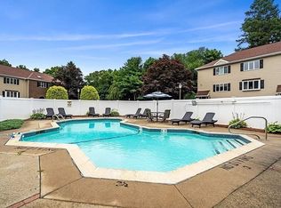 305 Salem St, Woburn, MA 01801