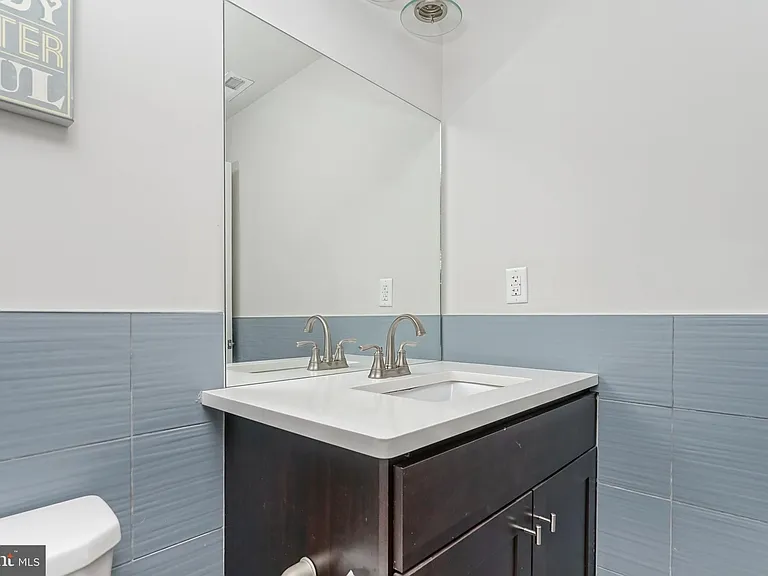 2332 Ellsworth St — Photo 17