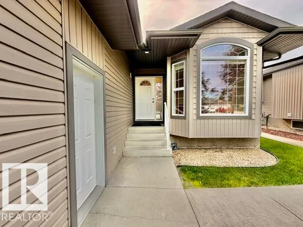 18 Nordal Close, Wetaskiwin, AB T9A 0P1