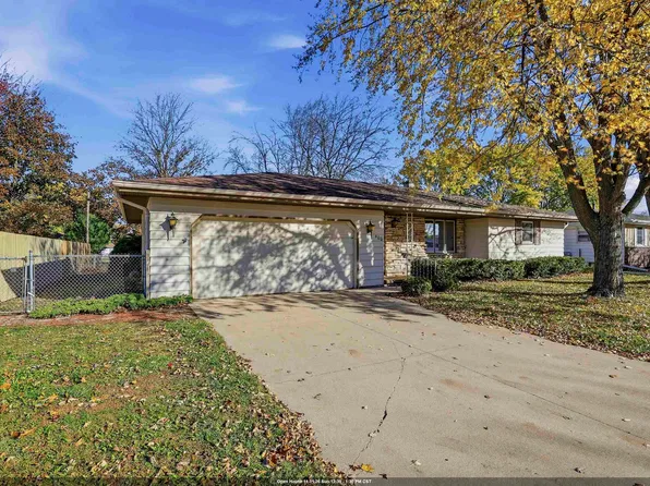 400 E 20th St, Kaukauna, WI 54130