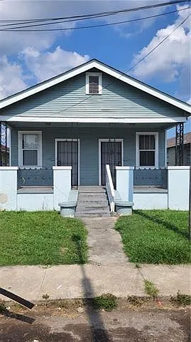 18 Saint Claude Ct