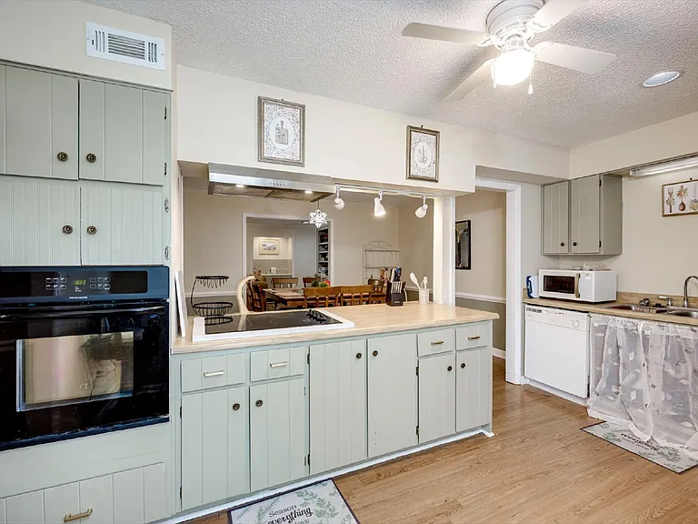 3003 Creek View Ct — Photo 14