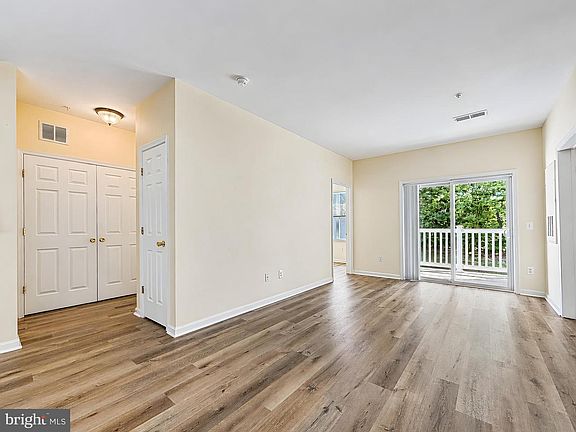 5th image of 23520 F D R Blvd Unit 205