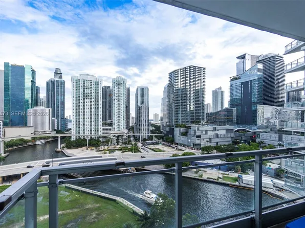 92 SW 3rd St APT 1812, Miami, FL 33130