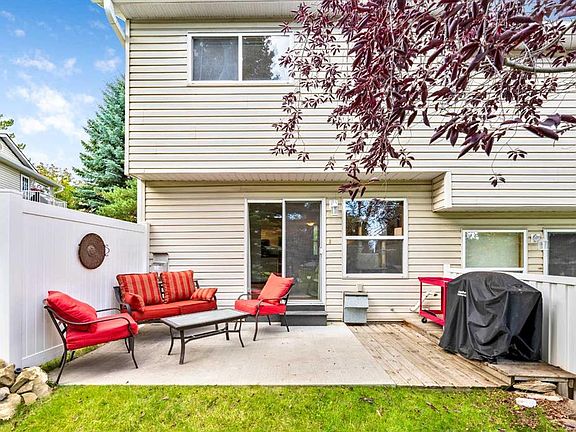 4th image of 197 N Somervale Point SW