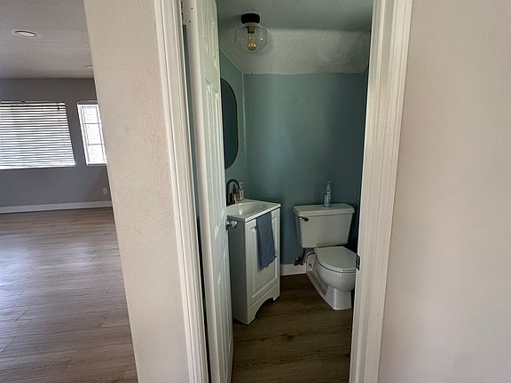 5th image of 5548 Western Ave