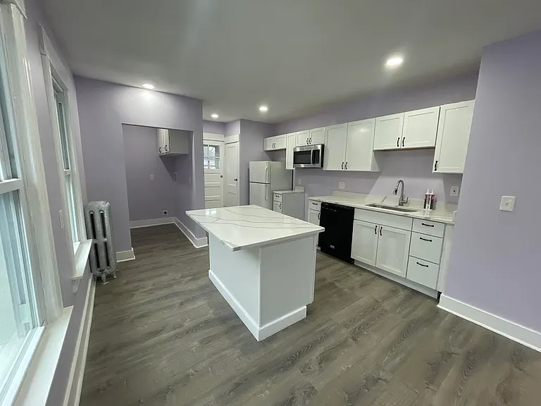 66 Dearborn St #2 — Photo 3