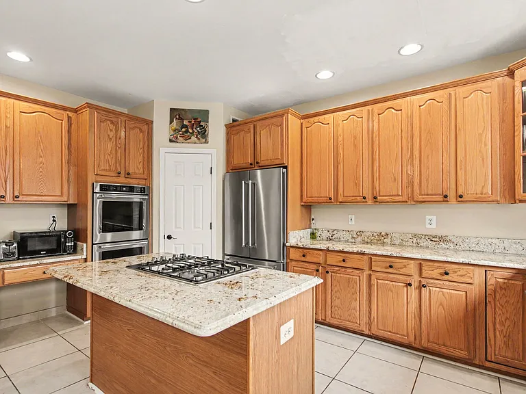 15812 Ibsen Pl — Photo 11