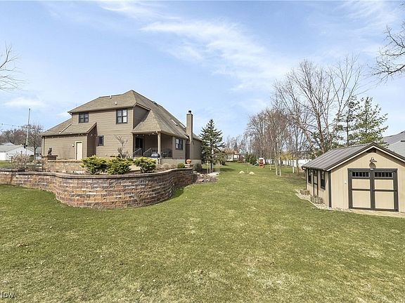 4th image of 11501 Lisa Ln