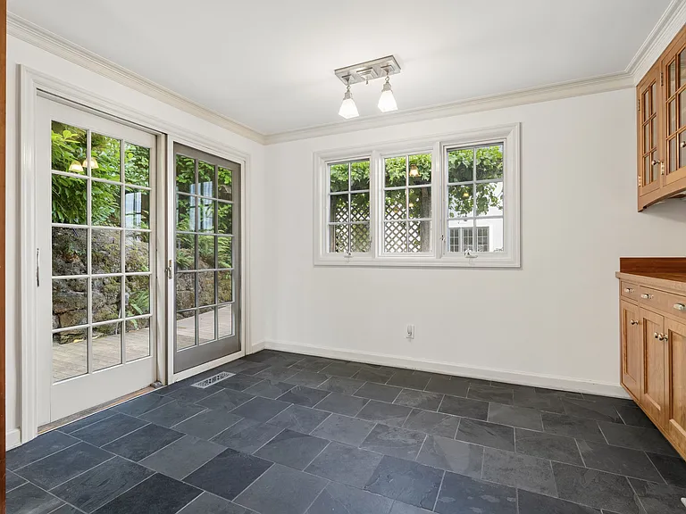 1524 SW Myrtle St — Photo 24
