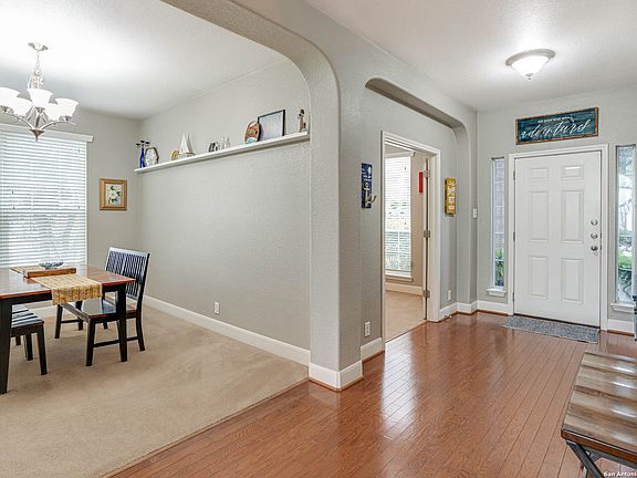 4th image of 3327 Valley Creek