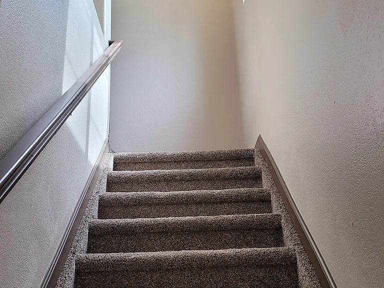1725 Courtyard Hts #3 — Photo 24