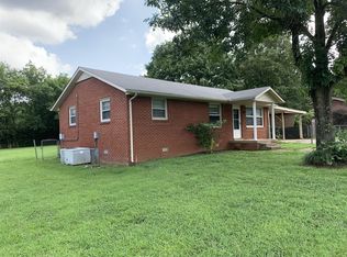 207 Taylor Dr, La Vergne, TN 37086
