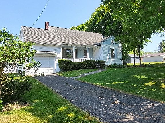 2nd image of 3021 Pleasant Dr