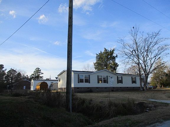 3rd image of 122 N King St