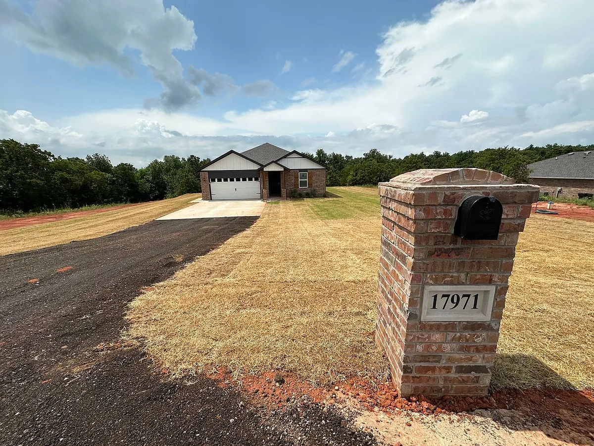 Building Photo - 17971 Lantana Loop