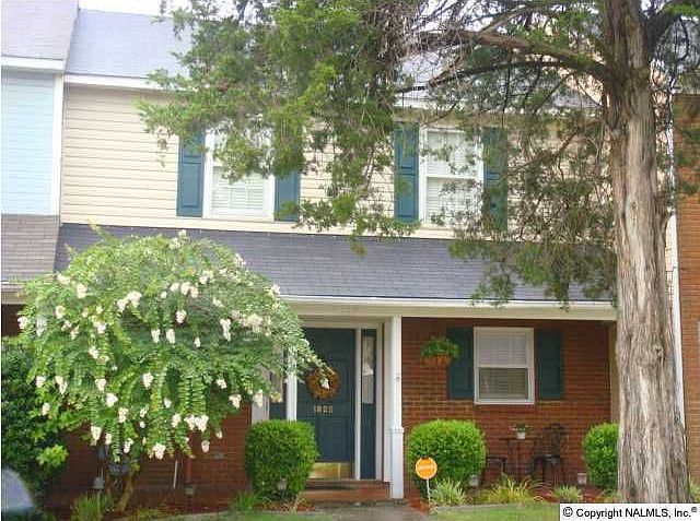1st image of 1825 Brownstone Ave SW