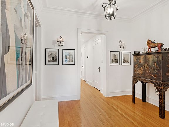 2nd image of 5321 N Paulina St APT 1
