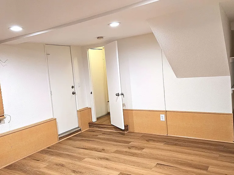 4216 Ethel Ave #7 — Photo 12