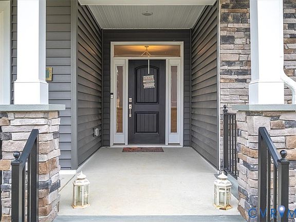 3rd image of 7967 Hartridge Dr