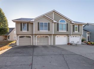 511 Cape Cod Ct, Smithville, MO 64089