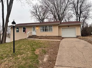 7048 Steepleview Rd, Woodbury, MN 55125