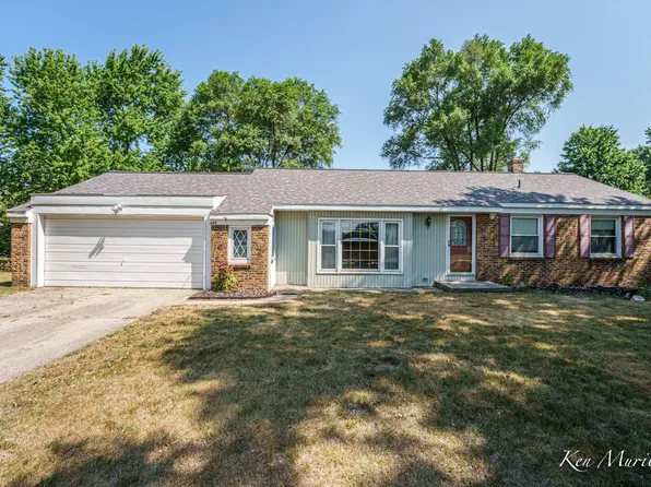 647 Gage St NW, Grand Rapids, MI 49544