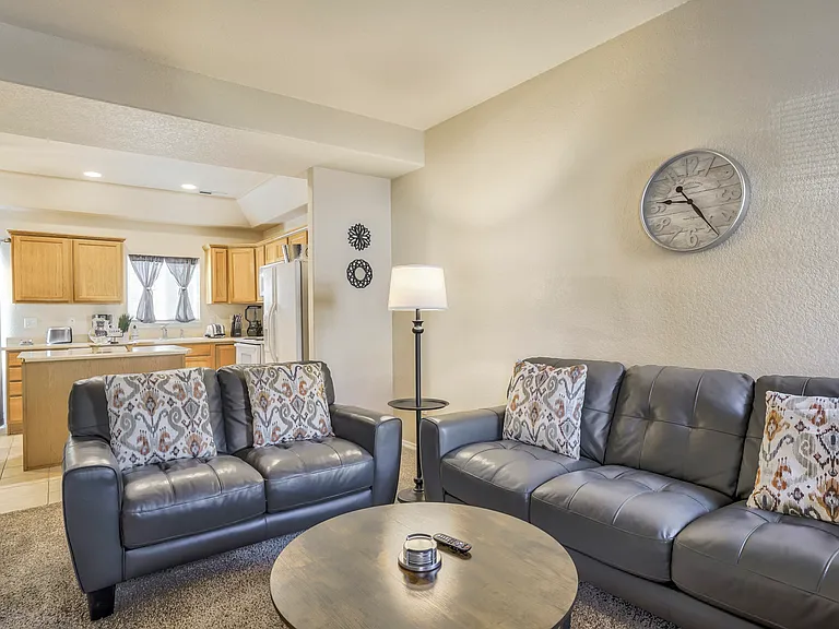 1025 Cheyenne Villas Point — Photo 14