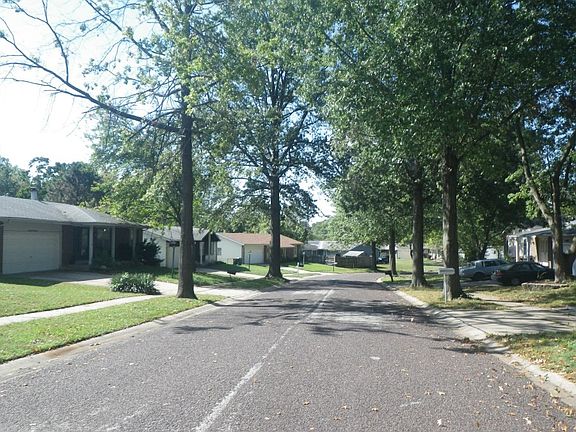 5th image of 1915 Lakeheights Ln