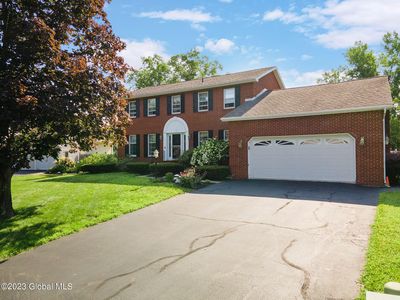 6 Coventry Court, Latham, NY, 12110