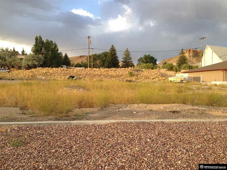 1st image of 950 W Flaming Gorge Way