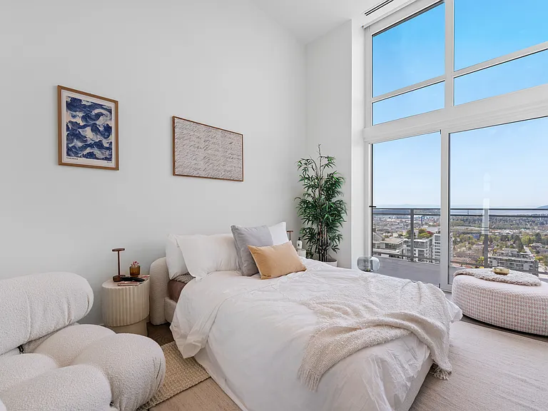 125 E 14th St #2403 — Photo 35