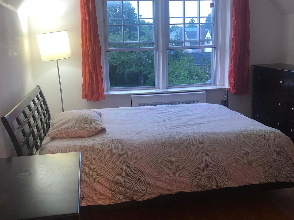 1st image of 17107 67th Ave Floor 2
