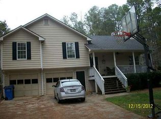 10 Cherokee Dr, White, GA 30184