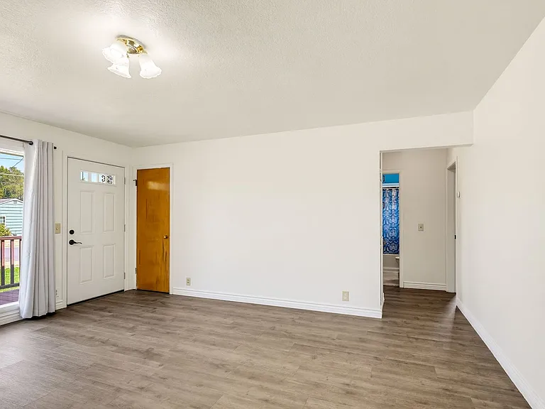 1007 Murray Ave — Photo 8