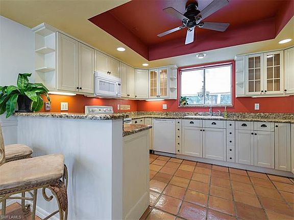 2nd image of 1105 Wisteria Ln