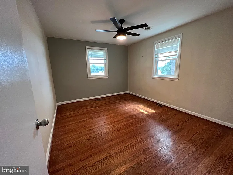 504 Walnut Dr — Photo 19