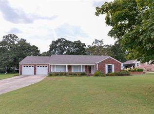 1800 Burnham Rd, Fort Smith, AR 72903