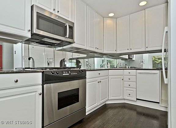 3rd image of 641 W Willow St APT 122
