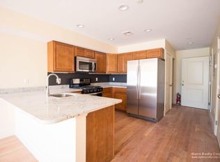 5161 Washington St #16, West Roxbury, MA 02132