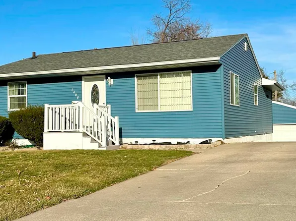 1406 S 2nd St, Marshalltown, IA 50158