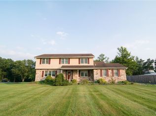 1722 Flint Hill Rd, Coopersburg, PA 18036