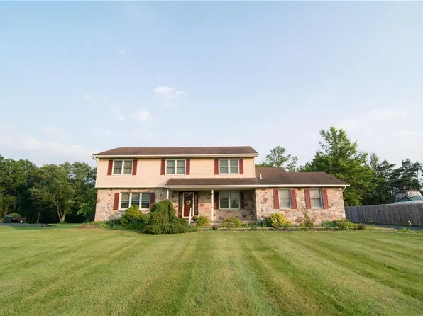 1722 Flint Hill Rd, Coopersburg, PA 18036
