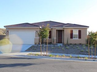 32823 Bachelor Peak St, Winchester, CA 92596