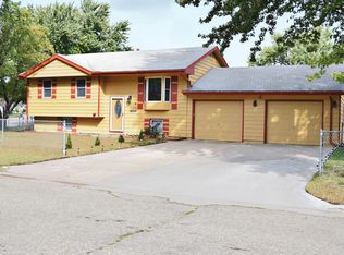 1202 Bel Air Dr, Junction City, KS 66441